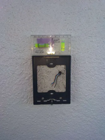 東京都青梅市のお客様のドアホン交換工事　具体的な工事内容2