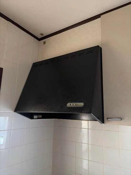 工事前　千葉県長生郡長生村のお客様のレンジフード交換工事