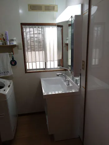 神奈川県横浜市泉区のお客様の洗面化粧台工事