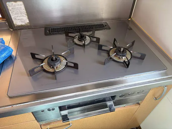 工事前　東京都町田市のお客様のビルトインコンロ＋レンジフード２点パック工事