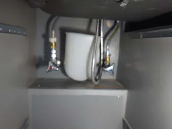 愛知県名古屋市のお客様のキッチン水栓交換工事　具体的な工事内容2