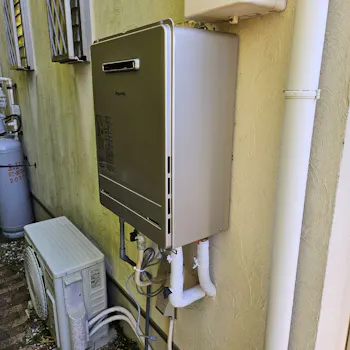 神奈川県横須賀市のお客様のガス給湯器交換工事