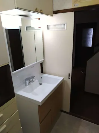 神奈川県大和市のお客様の洗面化粧台工事