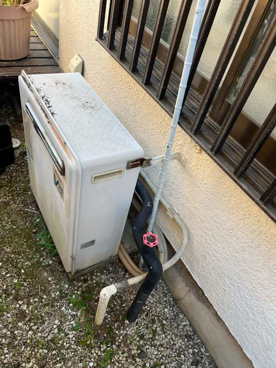 工事前　埼玉県久喜市のお客様の給湯器工事