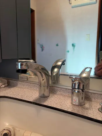 山梨県富士吉田市のお客様の洗面水栓工事