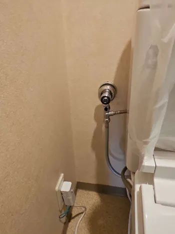 三重県津市のお客様の便座交換工事　具体的な工事内容2