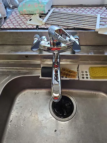 三重県四日市市のお客様の台所水栓工事