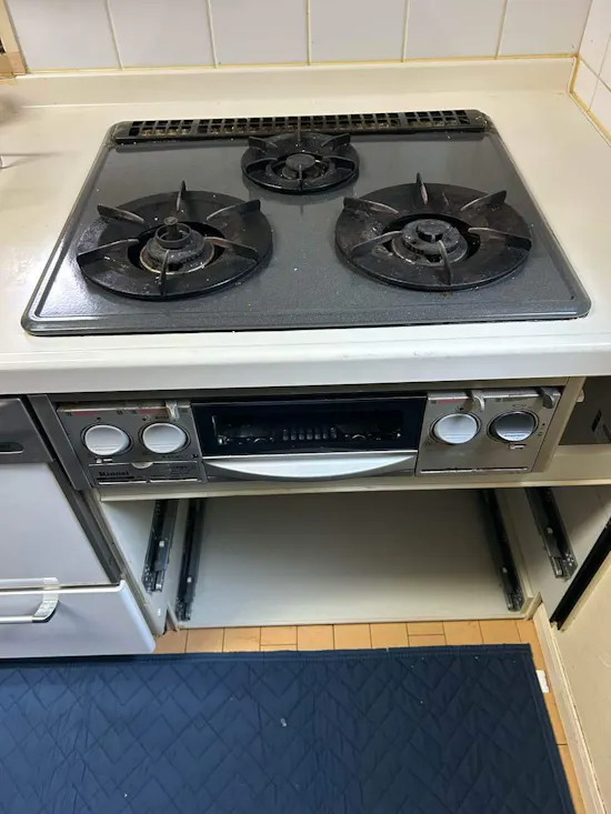 工事前　東京都昭島市のお客様のビルトインコンロ交換工事