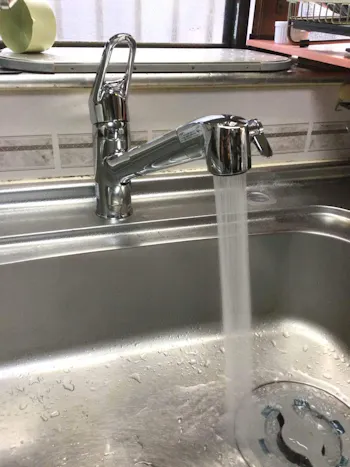 埼玉県入間市のお客様のキッチン水栓交換工事　具体的な工事内容1