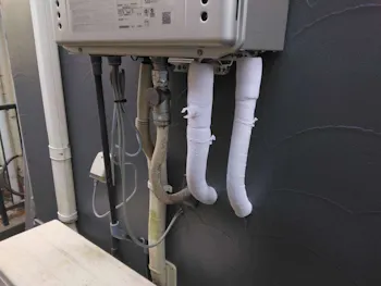 神奈川県相模原市のお客様のガス給湯器交換工事　具体的な工事内容1