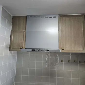 神奈川県横須賀市のお客様のレンジフード交換工事