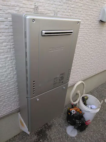 神奈川県大和市のお客様のガス給湯器交換工事