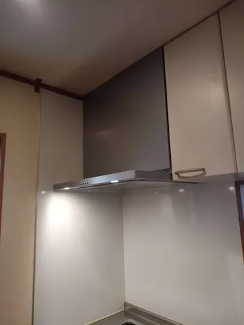 東京都立川市のお客様のビルトインコンロ・レンジフード交換工事　具体的な工事内容2