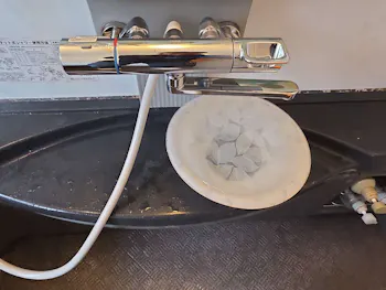 栃木県日光市のお客様の浴室水栓交換工事