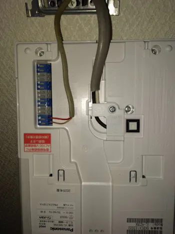 東京都青梅市のお客様のドアホン交換工事(既存配線利用）　具体的な工事内容6