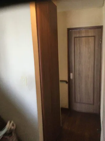 東京都羽村市のお客様の収納扉スライド丁番交換工事　具体的な工事内容2