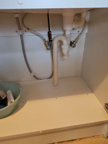 三重県四日市市のお客様の洗面水栓工事　具体的な工事内容1