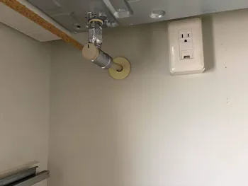 東京都町田市のお客様のビルトインコンロ・レンジフードセット工事　具体的な工事内容2