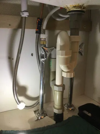 東京都青梅市のお客様の洗面水栓交換工事　具体的な工事内容3