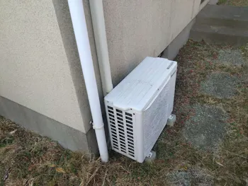 神奈川県横須賀市のお客様のエアコン工事　具体的な工事内容2