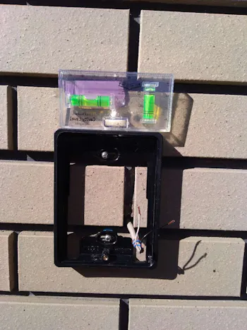 東京都青梅市のお客様のドアホン交換工事　具体的な工事内容2