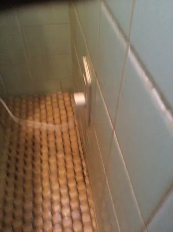 東京都福生市のお客様の温水洗浄便座交換工事　具体的な工事内容2