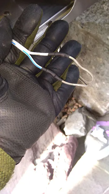 東京都青梅市のお客様のドアホン取付工事　具体的な工事内容2