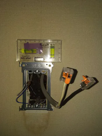 東京都西多摩郡瑞穂町のお客様のテレビドアホン交換工事　具体的な工事内容2