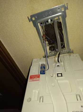 東京都西多摩郡瑞穂町のお客様のテレビドアホン交換工事　具体的な工事内容3