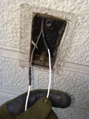 東京都青梅市のお客様のドアホン交換工事　具体的な工事内容3