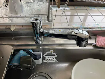 新潟県新潟市北区のお客様のキッチン水栓工事