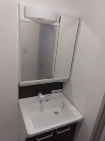 東京都福生市のお客様の洗面化粧台設置工事