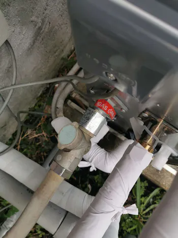 神奈川県藤沢市のお客様の給湯器工事　具体的な工事内容4