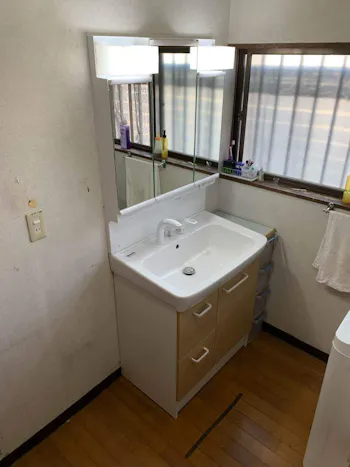 埼玉県行田市のお客様の洗面化粧台交換工事