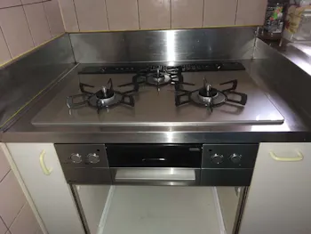 神奈川県大和市のお客様のビルトインコンロ交換工事