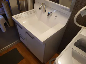 愛知県豊田市のお客様の洗面化粧台交換工事　具体的な工事内容1