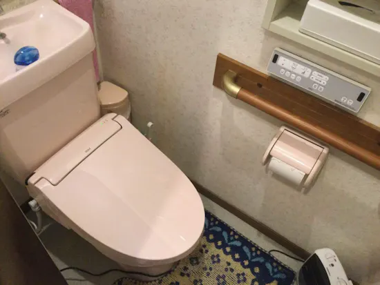 工事後　東京都西多摩郡のお客様のシャワートイレ交換工事