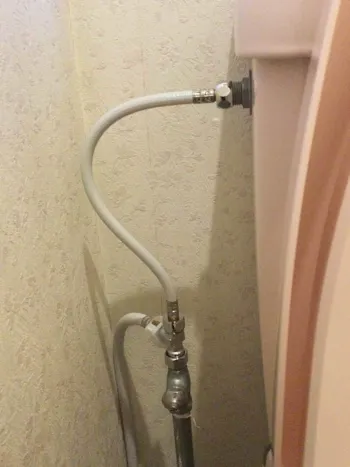 東京都西多摩郡のお客様のシャワートイレ交換工事　具体的な工事内容2