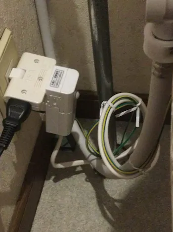 東京都西多摩郡のお客様のシャワートイレ交換工事　具体的な工事内容3