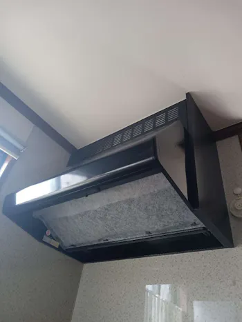 東京都青梅市のお客様のレンジフード交換工事　具体的な工事内容6