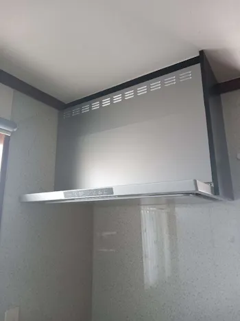 東京都青梅市のお客様のレンジフード交換工事