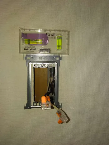 東京都羽村市のお客様のテレビドアホン交換工事　具体的な工事内容3