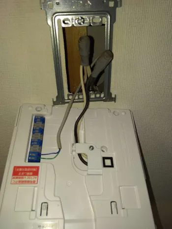 東京都羽村市のお客様のテレビドアホン交換工事　具体的な工事内容4