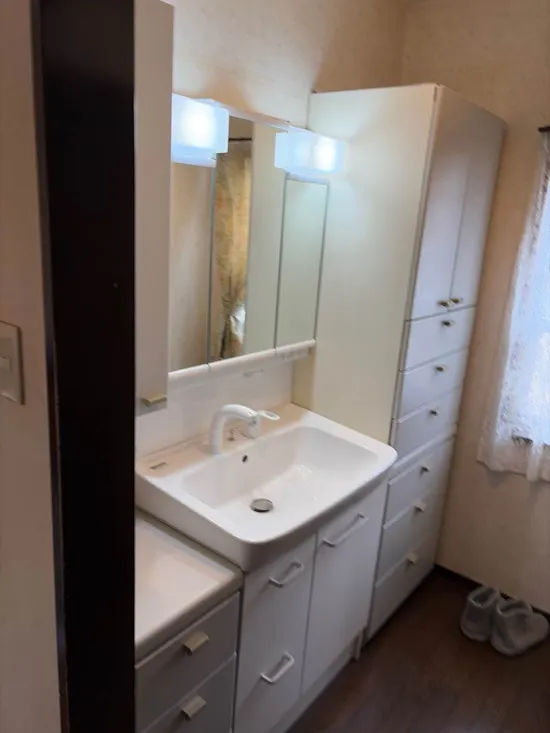 工事後　山梨県大月市のお客様の洗面化粧台交換工事