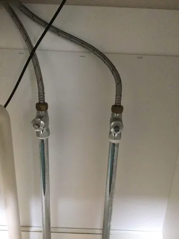 東京都羽村市のお客様の洗面台水栓交換工事　具体的な工事内容6