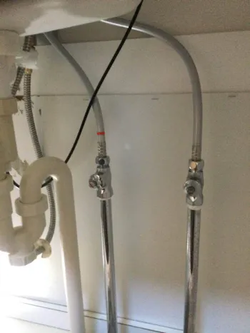 東京都羽村市のお客様の洗面台水栓交換工事　具体的な工事内容3