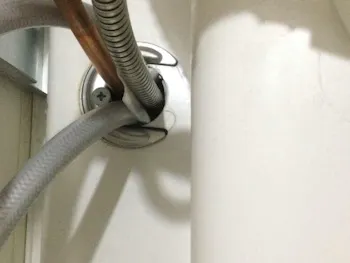 東京都羽村市のお客様の洗面台水栓交換工事　具体的な工事内容5