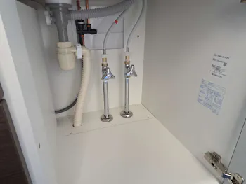 栃木県宇都宮市のお客様の洗面化粧台交換工事　具体的な工事内容1