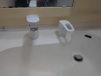 愛知県豊田市のお客様の洗面所水栓交換工事