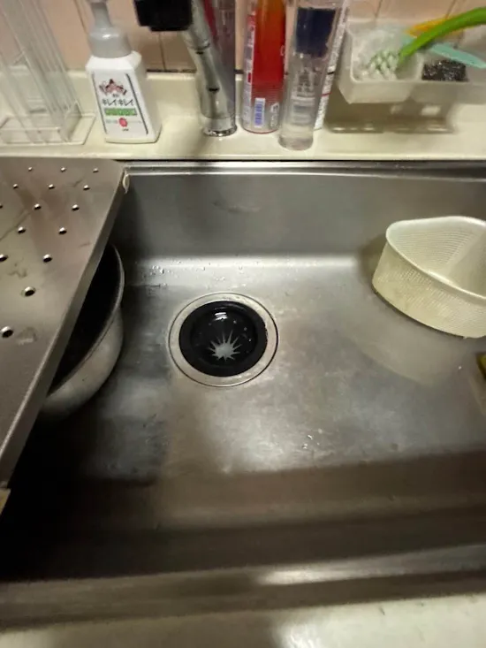 工事前　群馬県安中市のお客様のキッチン排水口工事